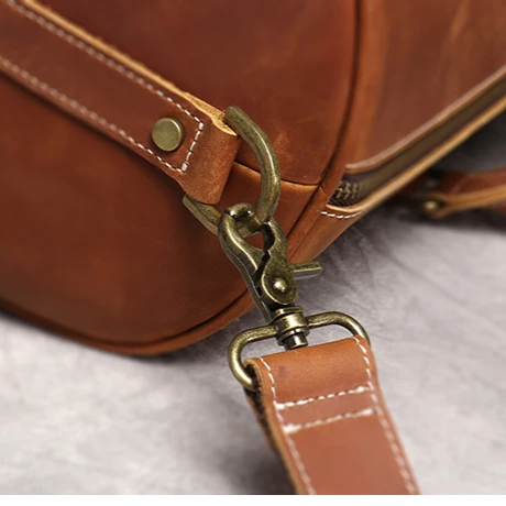 DRAVENCOR™ Genuine Leather Travel Bag