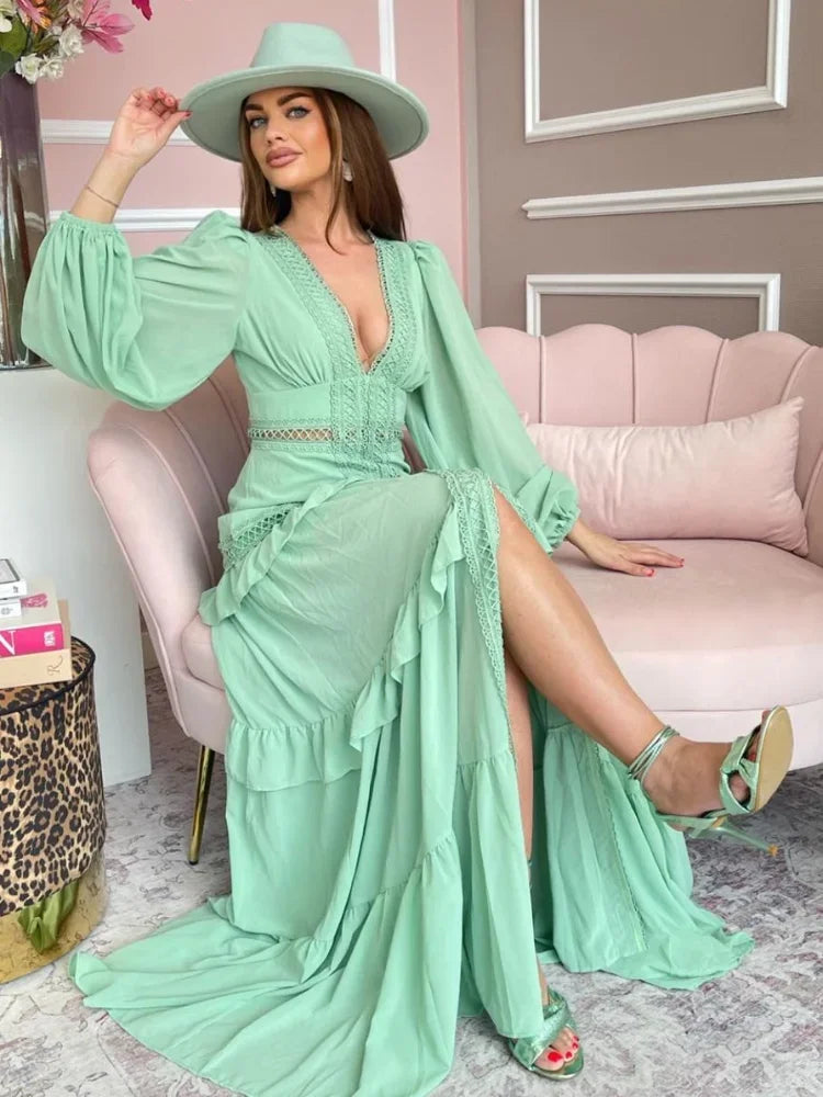VELORIA™ Comfortable Maxi Dress with V-Neckline and Long Sleeves